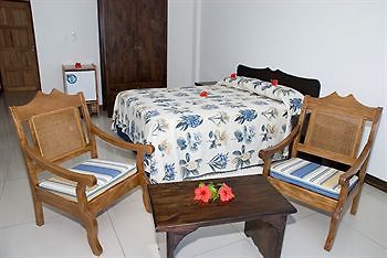 Augerine Guest House โบวาลง ภายนอก รูปภาพ