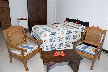 Augerine Guest House โบวาลง ภายนอก รูปภาพ